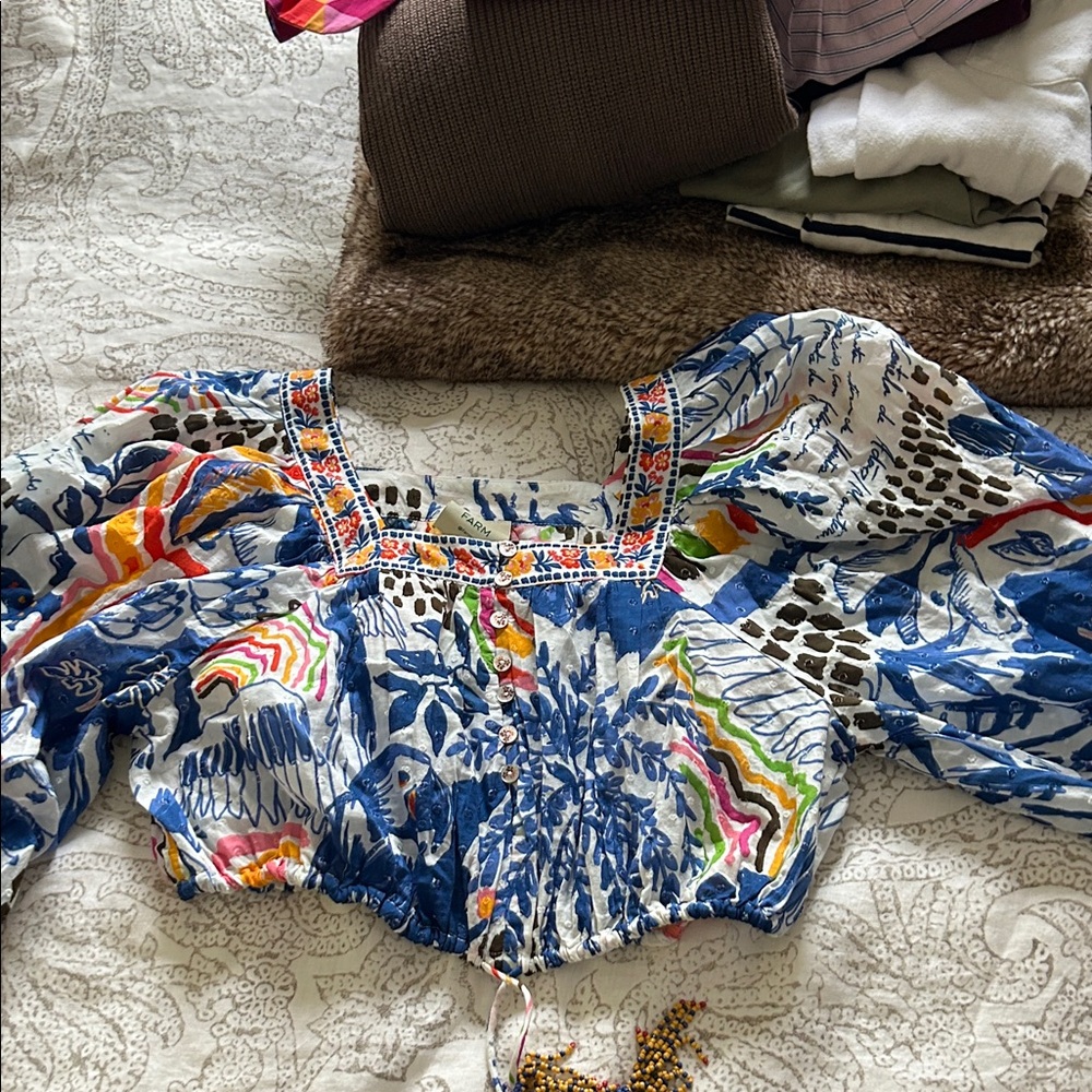 FARM Rio Vibrant Floral Crop Top